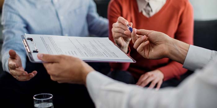 合同簽訂-5座帶斗電動巡邏車